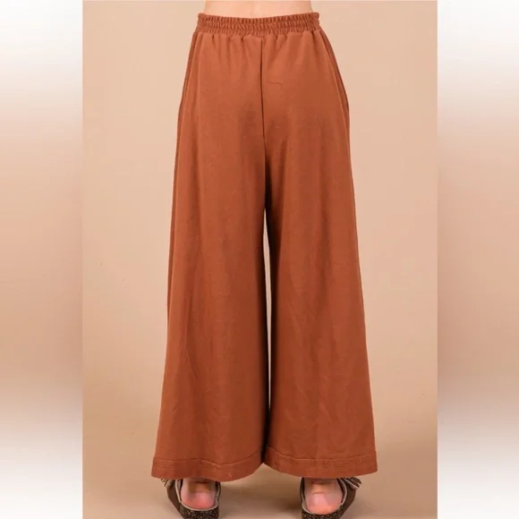 Fabulous Knit Raw Edge Top and Pants Set - Picture 7 of 7